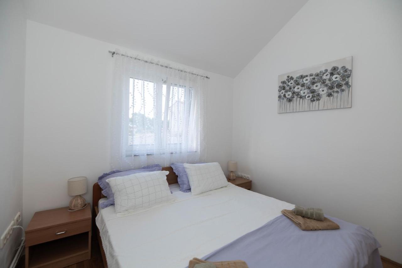 Sunny Beach Apartments Šibenik Buitenkant foto