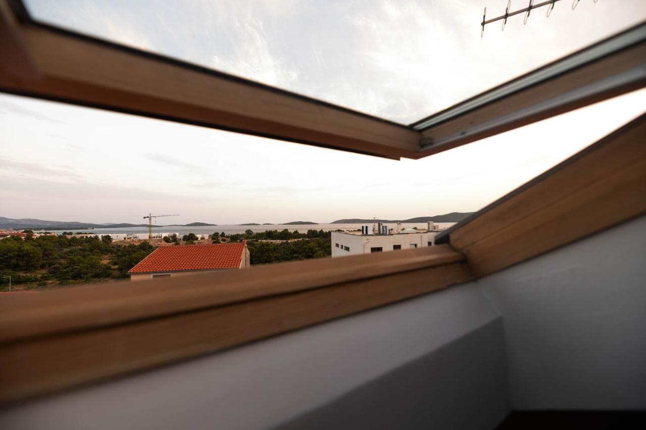 Sunny Beach Apartments Šibenik Buitenkant foto